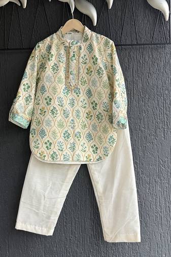 Off white printed cotton silk kurta pajama
