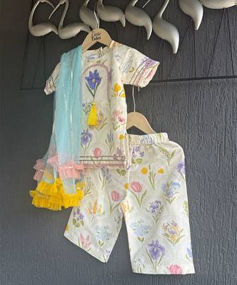 White multicolor printed cotton silk kurti set 4