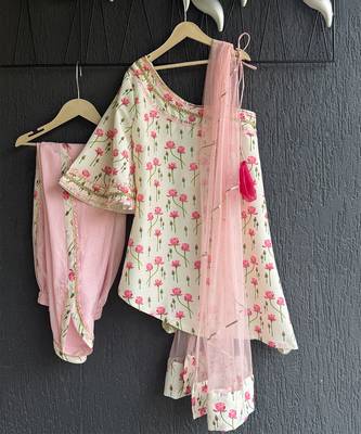 White and baby pink printed cotton silk dhoti kurta set 4