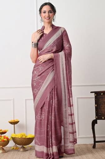 Women's pink floral print chiffon saree with unstitched piece