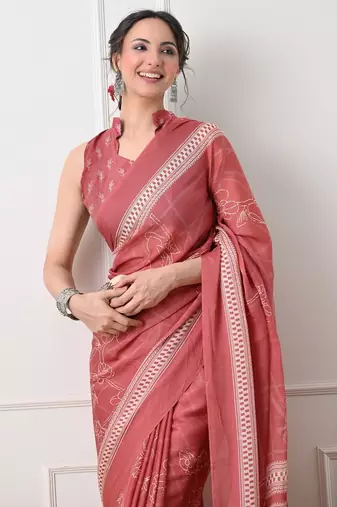 Women's coral floral print chiffon saree with unstitched piece