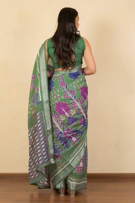 Women's green ikkat print cotton silk blend saree with unstitched piece 3