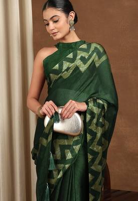 Women's green chevron/zig zag print chiffon saree with unstitched piece 4