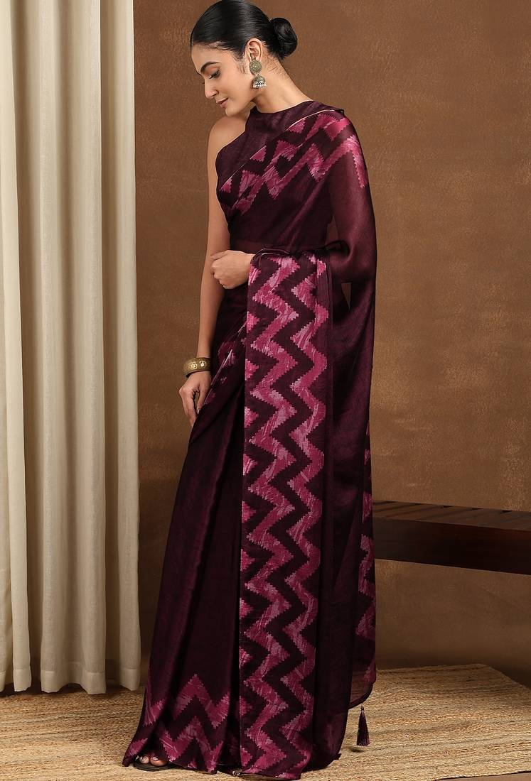 Women's maroon chevron/zig zag print chiffon saree with unstitched piece