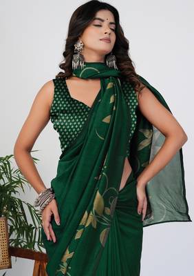 Women's green floral print silk blend saree with unstitched piece 5
