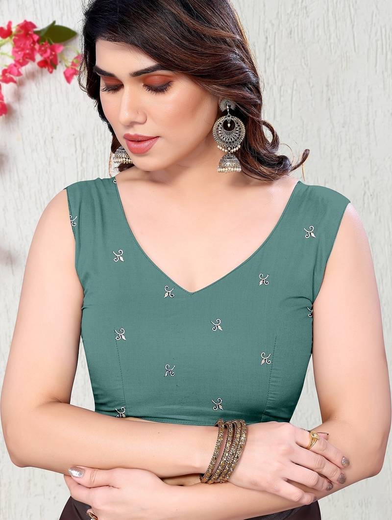 Women's teal ombre cotton blend saree with unstitched piece