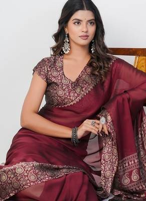Women's maroon paisley kalamkari print chiffon saree with unstitched piece 2