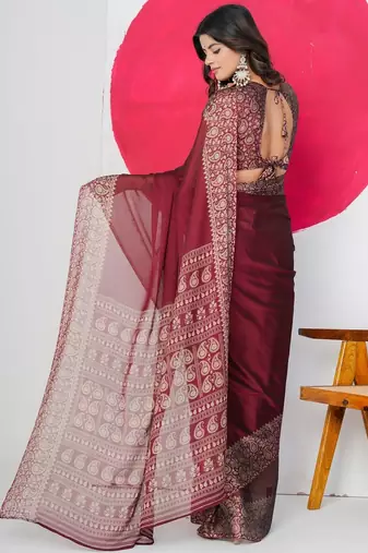 Women's maroon paisley kalamkari print chiffon saree with unstitched piece