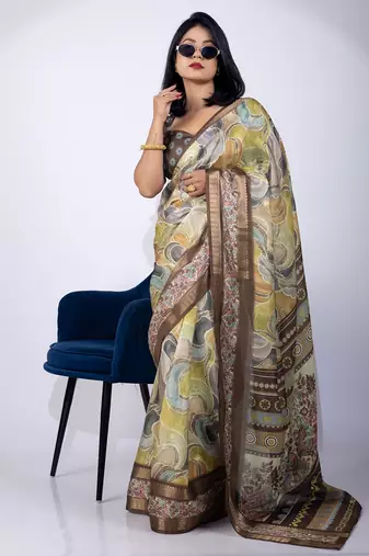 Women's green geometric print cotton silk blend saree with unstitched piece