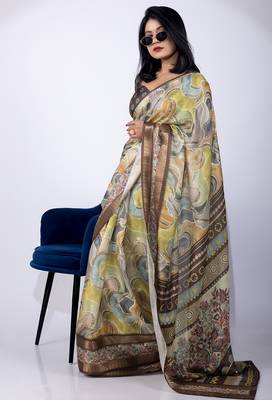 Women's green geometric print cotton silk blend saree with unstitched piece 3