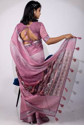 Women's pink floral print cotton blend saree with unstitched piece 3