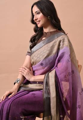 Women's purple floral print cotton blend saree with unstitched piece 5