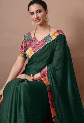 Women's green embellished georgette saree with unstitched piece 2
