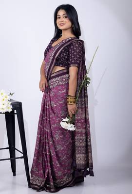 Women's purple floral print viscose cotton saree with unstitched piece 3