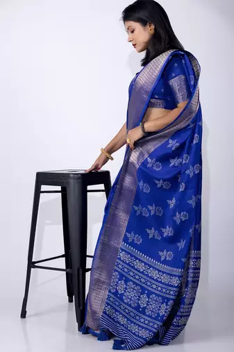 Women's blue floral print cotton silk blend saree with unstitched piece