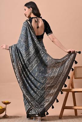 Women's blue floral print viscose cotton saree with unstitched piece 4