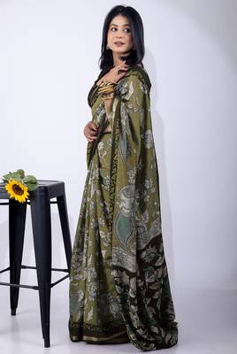 Women's green floral print viscose cotton saree with unstitched piece 3