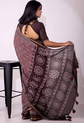 Women's magenta floral,block print viscose cotton saree with unstitched piece 4