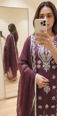 wine embroidered cambric cotton straight kurta set 4