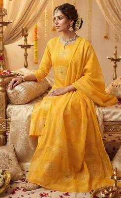 yellow bandhani print cotton straight kurta set 2