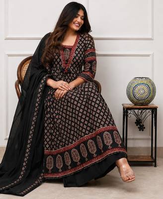 black and maroon ajrakh block print cotton flared anarkali kurta set with dupatta 2
