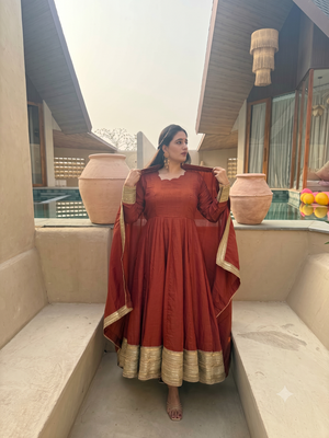 Women rust brown anarkali kurta pant set with dupatta 3