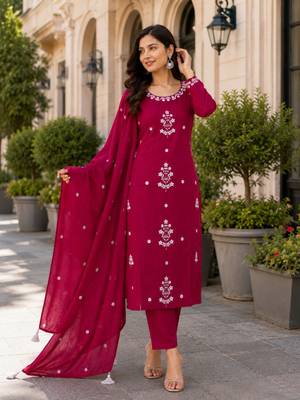 Wine Pink Embroidered Kurta Pant Set with Dupatta 4