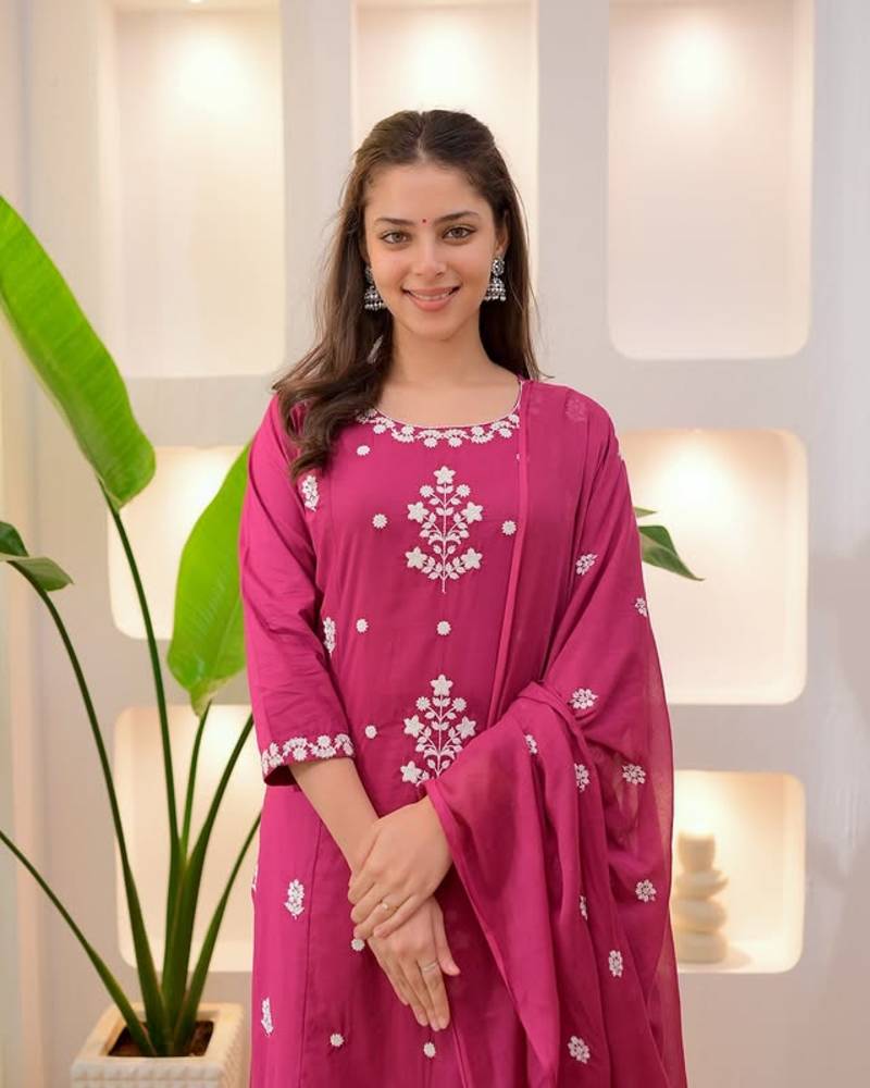 Womens Pink rayon straight kurta set hand embroidered festival wear