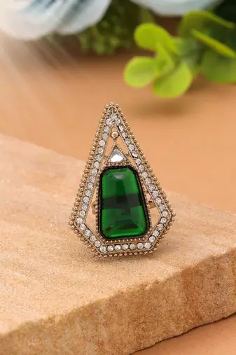 Green color handcrafted kundan women's ring