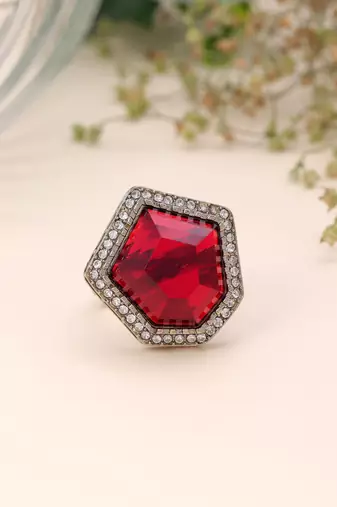 Elegant handmade red color crystal stone ring