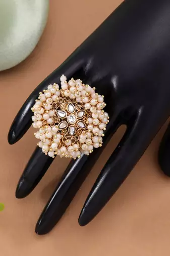 Gold & white color gajra kundan women's ring
