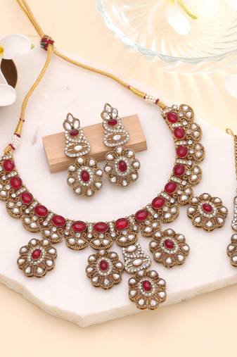 Traditional red color kundan jewellery set