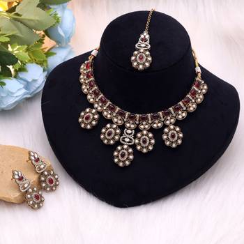 Traditional red color kundan jewellery set 2