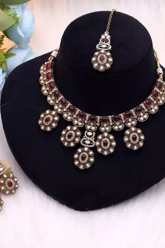 Traditional red color kundan jewellery set