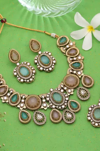 Light pink & light green color handmade kundan jewellery set