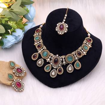 Maroon & light green color kundan jewellery set 2