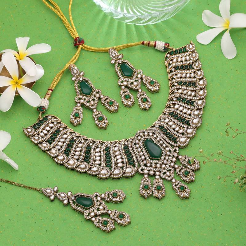 Green color wedding kundan jewellery set