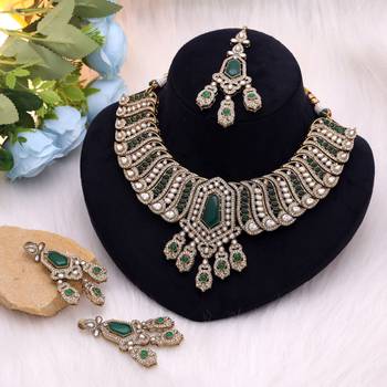 Green color wedding kundan jewellery set 2