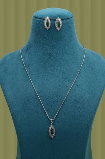 Green color oxidised stone necklace set ethnic design