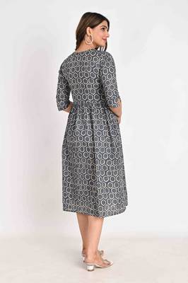 Cotton Midi Blue A line Dress with Schiffli pockets 2