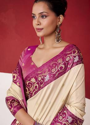 beige soft silk blend with rich woven borders sarees 3