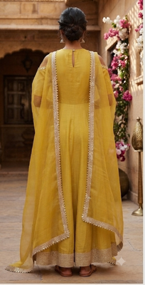 Mustard silk cotton plain zari woven ethnic kurta set with dupatta 2