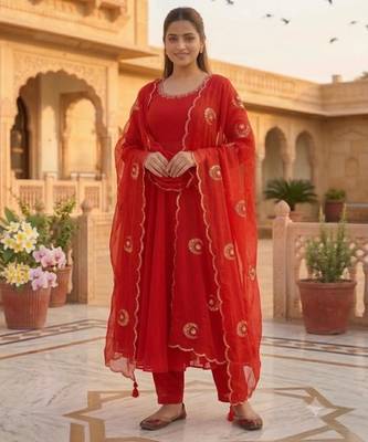 Red georgette embroidered flared gown set 3