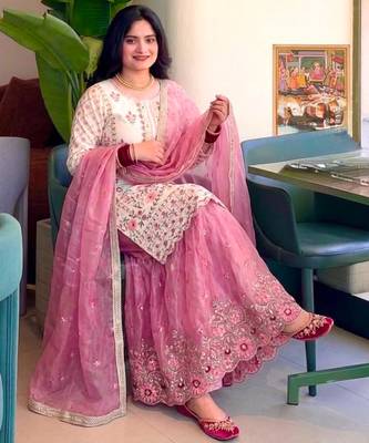 White silk blend embroidered palazzo set 2