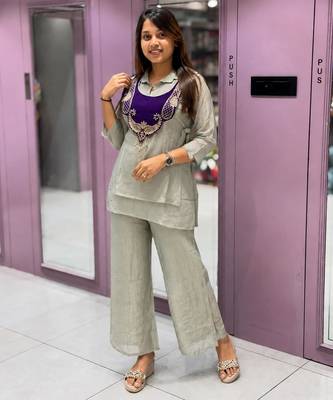 Grey silk blend embroidered palazzo set 2