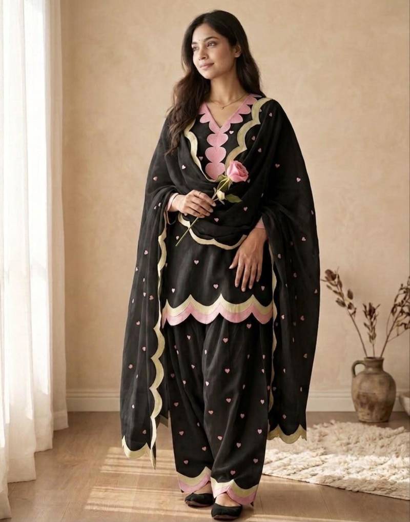 Black chanderi embroidered farshi salwar set