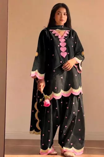 Black chanderi embroidered farshi salwar set