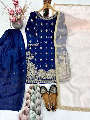 Royal-blue silk blend embroidered palazzo set 3