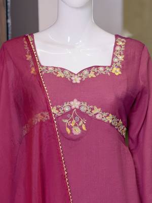 Magenta silk blend embroidered palazzo set 4