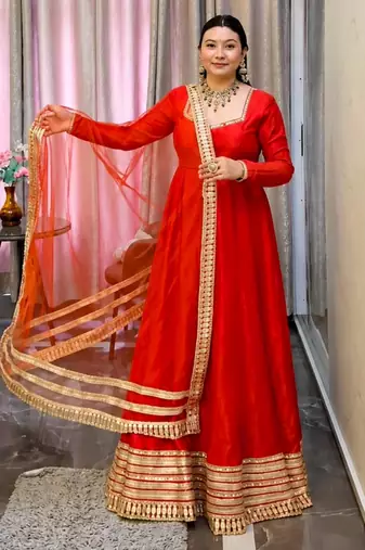 Red silk blend embroidered flared gown set